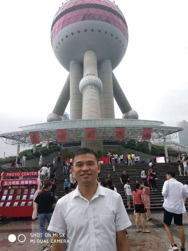 小猫吃老鼠的第一张照片--建瓯相亲网