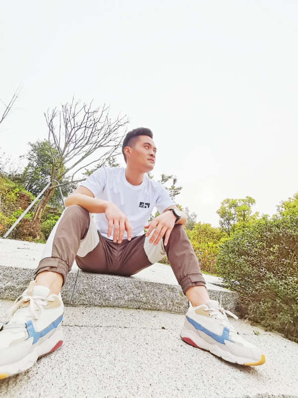 一个人，干净利落的第一张照片--建瓯相亲网