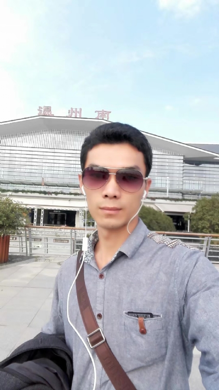 错把真心喂了狗的第三张照片--建瓯相亲网